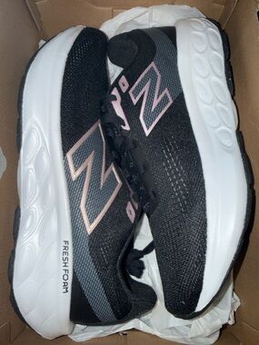 New Balance Fresh Foam 520 v9 - Black/Grey